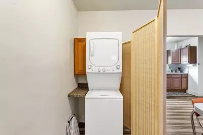 3041 N Oakland Ave #3043, Milwaukee, WI 53211 - Photo 6
