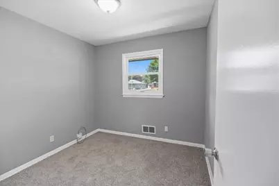8537 W Denver Ave, Milwaukee, WI 53224 - Photo 10