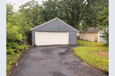 5217 N 61st St, Milwaukee, WI 53218 - Photo 6