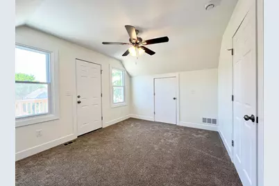 3366 S 8th St, Milwaukee, WI 53215 - Photo 32