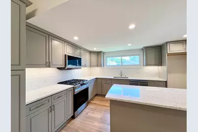 3366 S 8th St, Milwaukee, WI 53215 - Photo 8