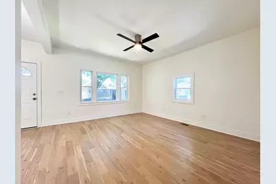 3366 S 8th St, Milwaukee, WI 53215 - Photo 14