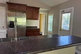 614 Whitewater Ave, Fort Atkinson, WI 53538 - Photo 4