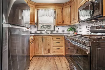 108  Albert St, Iron Ridge, WI 53035 - Photo 10