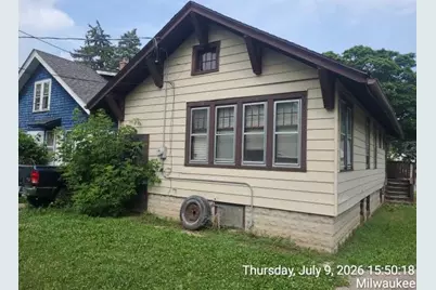 4735 N 51st Blvd, Milwaukee, WI 53218 - Photo 1