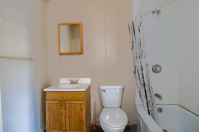 1801 W Meinecke Ave, Milwaukee, WI 53206 - Photo 8