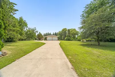 N1998 N River Rd, Auburn, WI 53010 - Photo 40