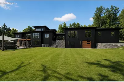 N7W29938  Bryn Dr, Delafield, WI 53188 - Photo 4