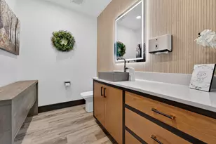 N7W29938 Bryn Dr, Delafield, WI 53188 - Photo 52