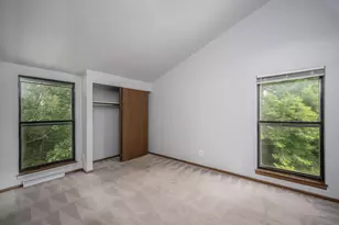 9012 N 70th St, Milwaukee, WI 53223 - Photo 20