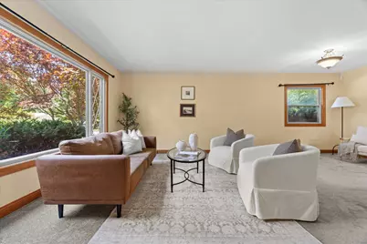 6131  Twin Oak Dr, Greendale, WI 53129 - Photo 2