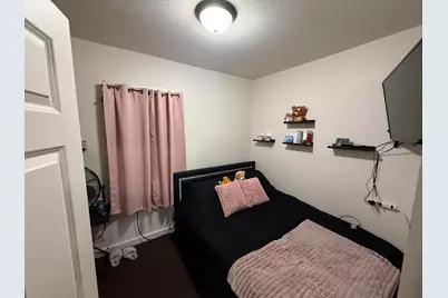 2544 S 6th St, Milwaukee, WI 53215 - Photo 4