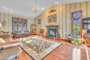 404 S Hills Dr, Plymouth, WI 53073 - Photo 4