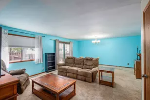 5702 Cambridge Ln, Racine, WI 53406 - Photo 10