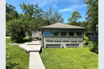 N4228  Sleepy Hollow Rd, Oakland, WI 53523 - Photo 1