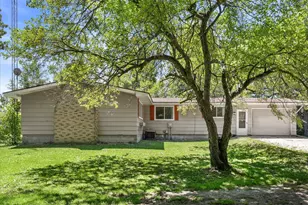 W347S7680 Sprague Rd, Eagle, WI 53119 - Photo 2