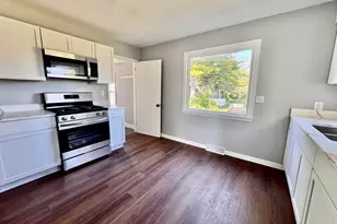 2512 S 10th St, Sheboygan, WI 53081 - Photo 6
