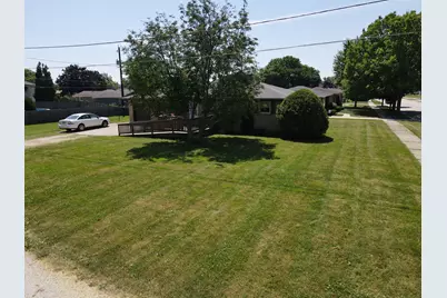 9625  Mount Pleasant Ave, Sturtevant, WI 53177 - Photo 6