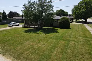9625 Mount Pleasant Ave, Sturtevant, WI 53177 - Photo 6