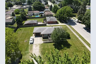 9625  Mount Pleasant Ave, Sturtevant, WI 53177 - Photo 8