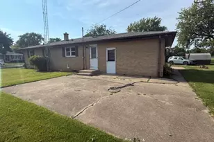 9625 Mount Pleasant Ave, Sturtevant, WI 53177 - Photo 16