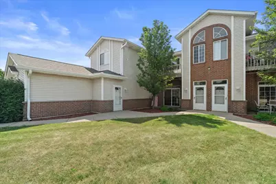 1301  College Ave #7F, South Milwaukee, WI 53172 - Photo 2