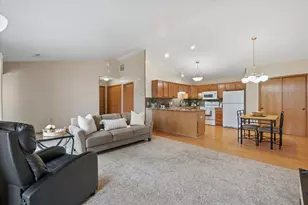 1301 College Ave, South Milwaukee, WI 53172 - Photo 4
