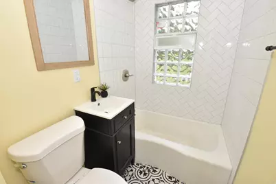 3555 S 87th St, Milwaukee, WI 53228 - Photo 8