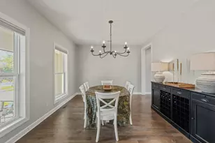 W79N423 Ridgeway Ln, Cedarburg, WI 53012 - Photo 18