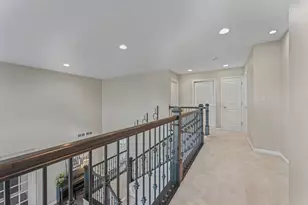 W79N423 Ridgeway Ln, Cedarburg, WI 53012 - Photo 32