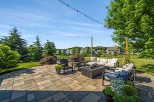 W79N423 Ridgeway Ln, Cedarburg, WI 53012 - Photo 54