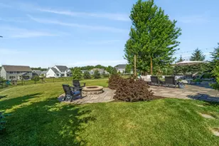 W79N423 Ridgeway Ln, Cedarburg, WI 53012 - Photo 56