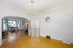 5607 W Philip Pl, Milwaukee, WI 53216 - Photo 8