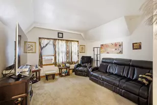 5607 W Philip Pl, Milwaukee, WI 53216 - Photo 22
