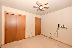8113 N Denmark Ct, Milwaukee, WI 53224 - Photo 16