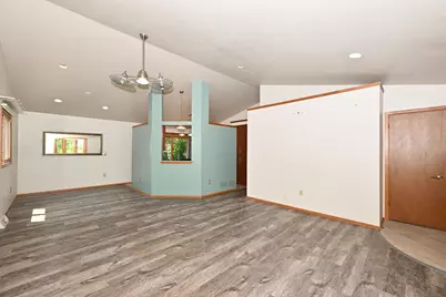 8113 N Denmark Ct #8113D, Milwaukee, WI 53224 - Photo 4