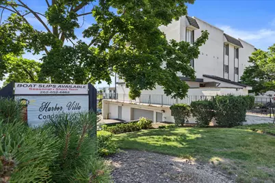 4817  5th Ave #8, Kenosha, WI 53140 - Photo 2