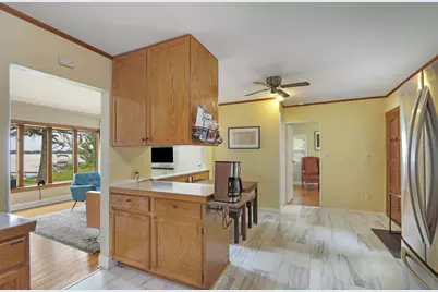 24312  Peninsula Dr, Racine, WI 53139 - Photo 6