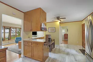 24312 Peninsula Dr, Racine, WI 53139 - Photo 6