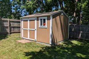 224 Amanda St, Burlington, WI 53105 - Photo 38