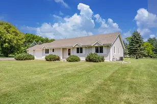 7490 Roosevelt Rd, Erin, WI 53027 - Photo 2