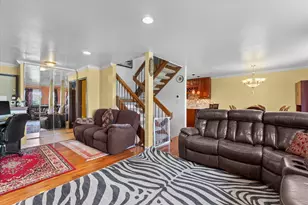 9143 N 70th St, Milwaukee, WI 53223 - Photo 6