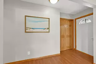 4177 W Amberidge Dr, Franklin, WI 53132 - Photo 4