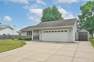 4177 W Amberidge Dr, Franklin, WI 53132 - Photo 38