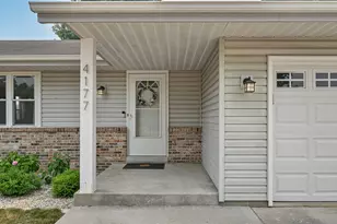 4177 W Amberidge Dr, Franklin, WI 53132 - Photo 2