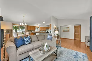 4177 W Amberidge Dr, Franklin, WI 53132 - Photo 8