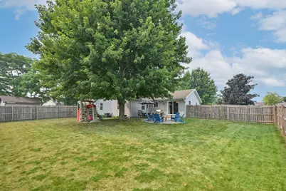 4177 W Amberidge Dr, Franklin, WI 53132 - Photo 42
