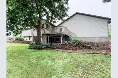 1053  Canary Ln, Onalaska, WI 54650 - Photo 4