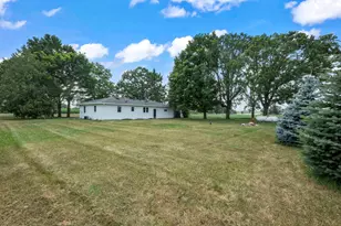 W196 County Rd CW, Ixonia, WI 53036 - Photo 18