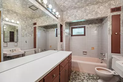 S23W23085 E Broadway -, Waukesha, WI 53186 - Photo 22